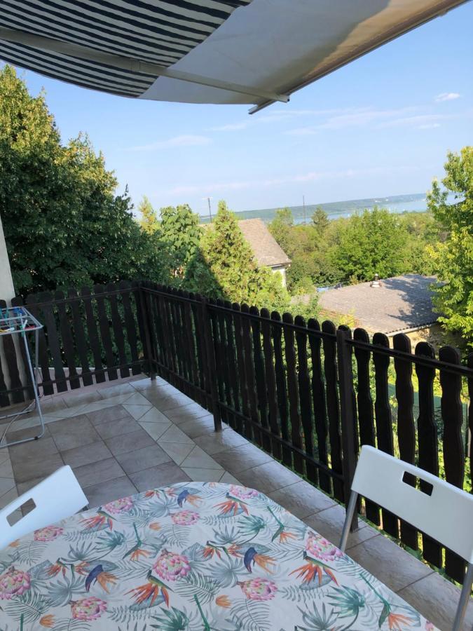 Апартаменты Apartman 4. Балатональмади Экстерьер фото